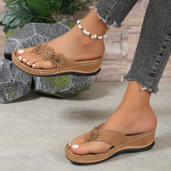 Alia™ Orthopedic Sandals