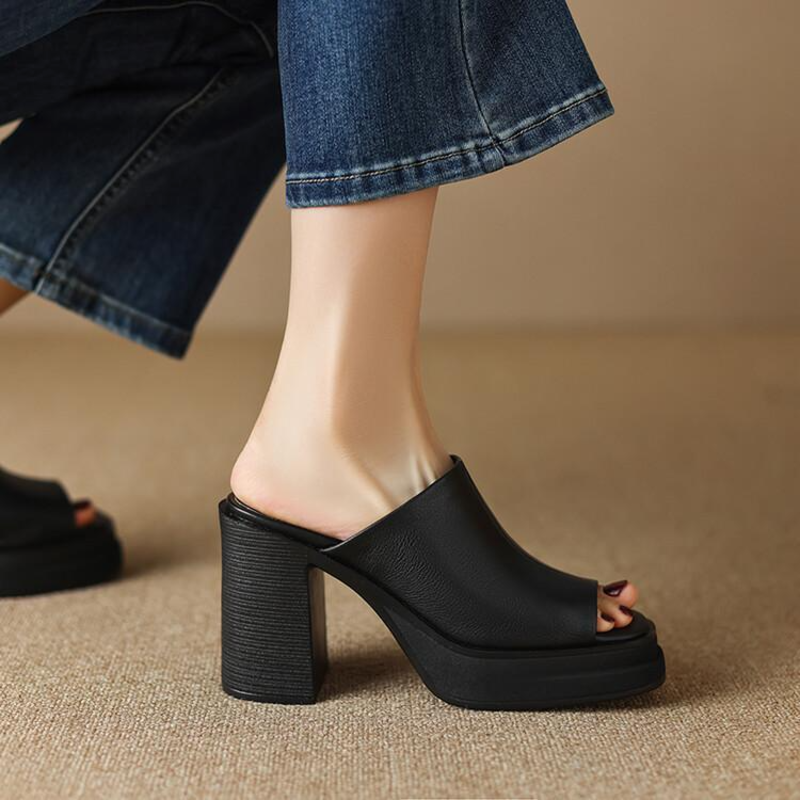 Gigi™ | Sleek Platform Sandals