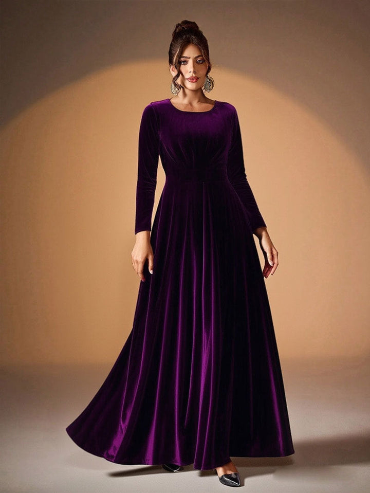 Beatrice | Long-Sleeve Velvet Maxi Dress