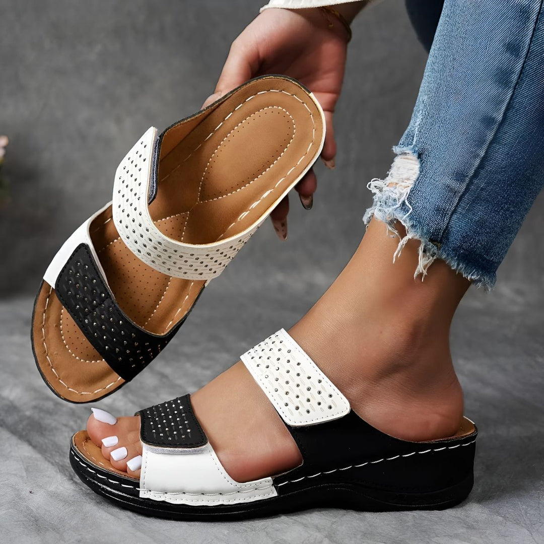 Gwendolyn | Elegant orthopaedic sandals for all-day comfort