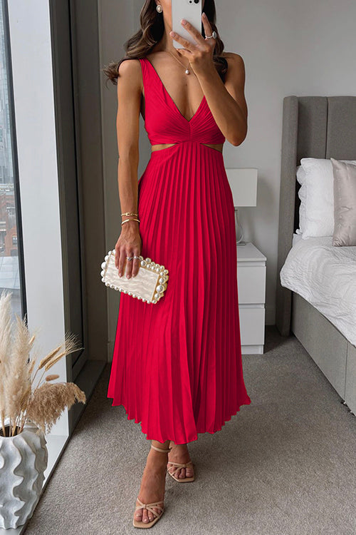 Mila | Flowy Pleated Maxi Dress