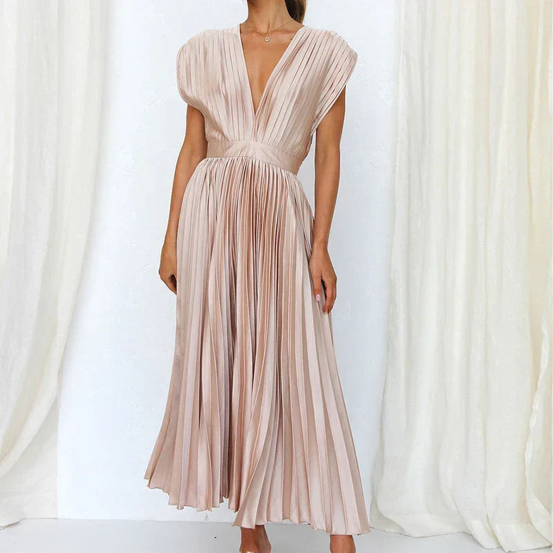 Clara | Pleated Sleeveless Midi Dress
