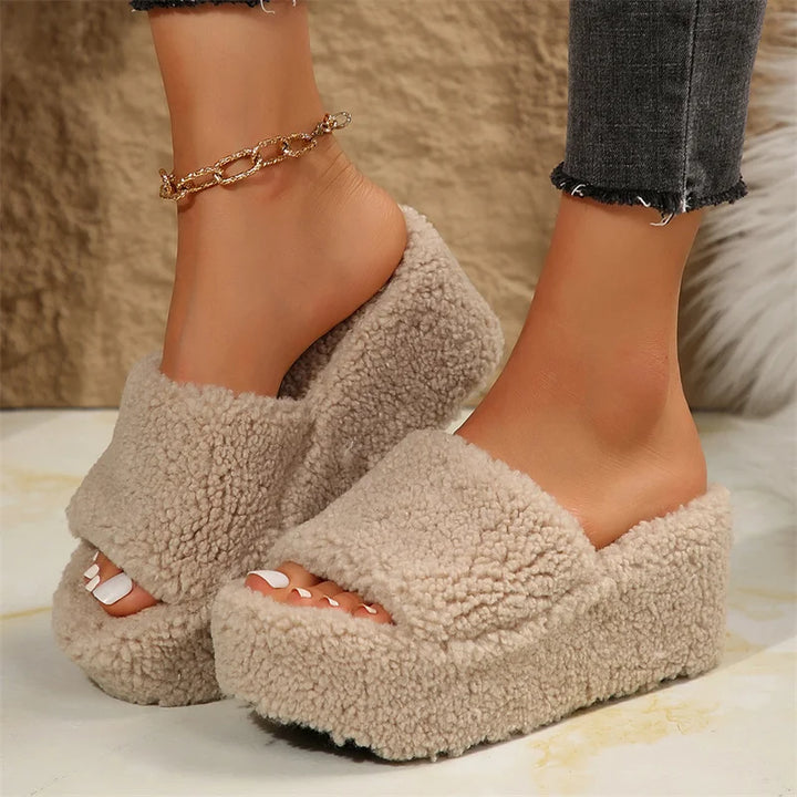 Luna™ | Lounge Platform Wedges