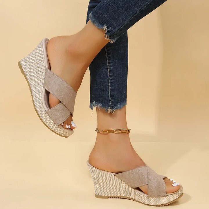 Jevie - Chic Wedge Heeled Sandals
