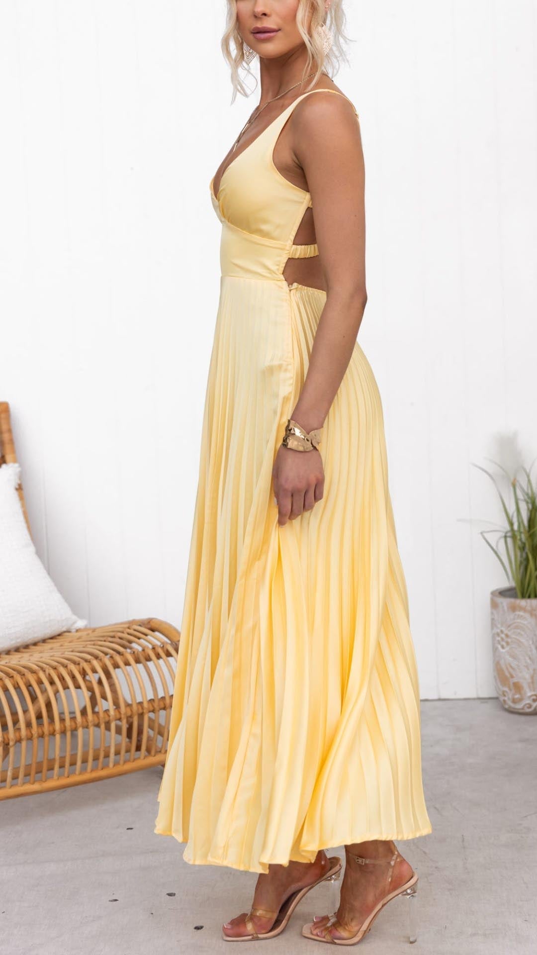 Aria | Pleated V-Neck Maxi Dress
