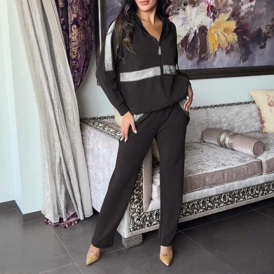 Chloe I Elegant Comfort Set