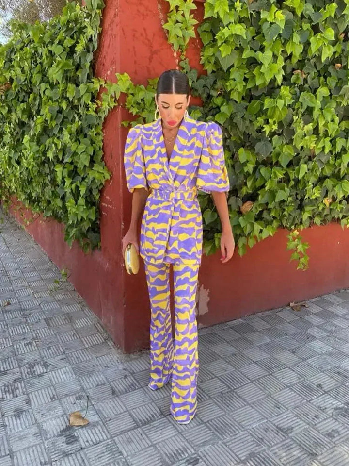 Dana | Complete modern and impressive ensemble